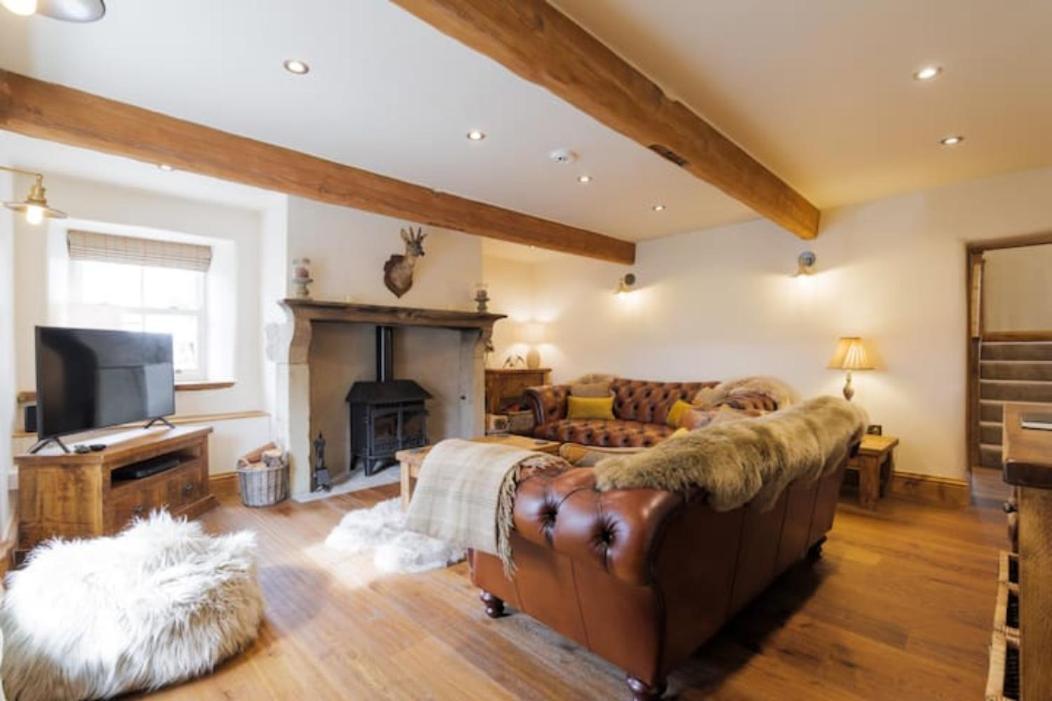 5 Star Cottage On The Green With Log Burner - Dog Friendly Austwick Exteriör bild
