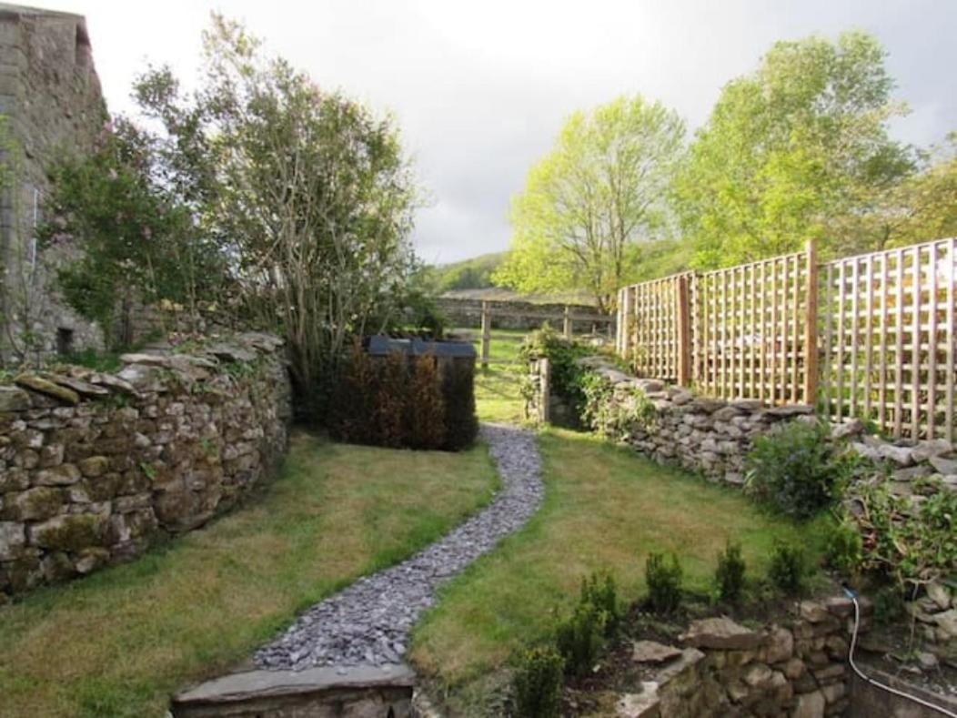 5 Star Cottage On The Green With Log Burner - Dog Friendly Austwick Exteriör bild