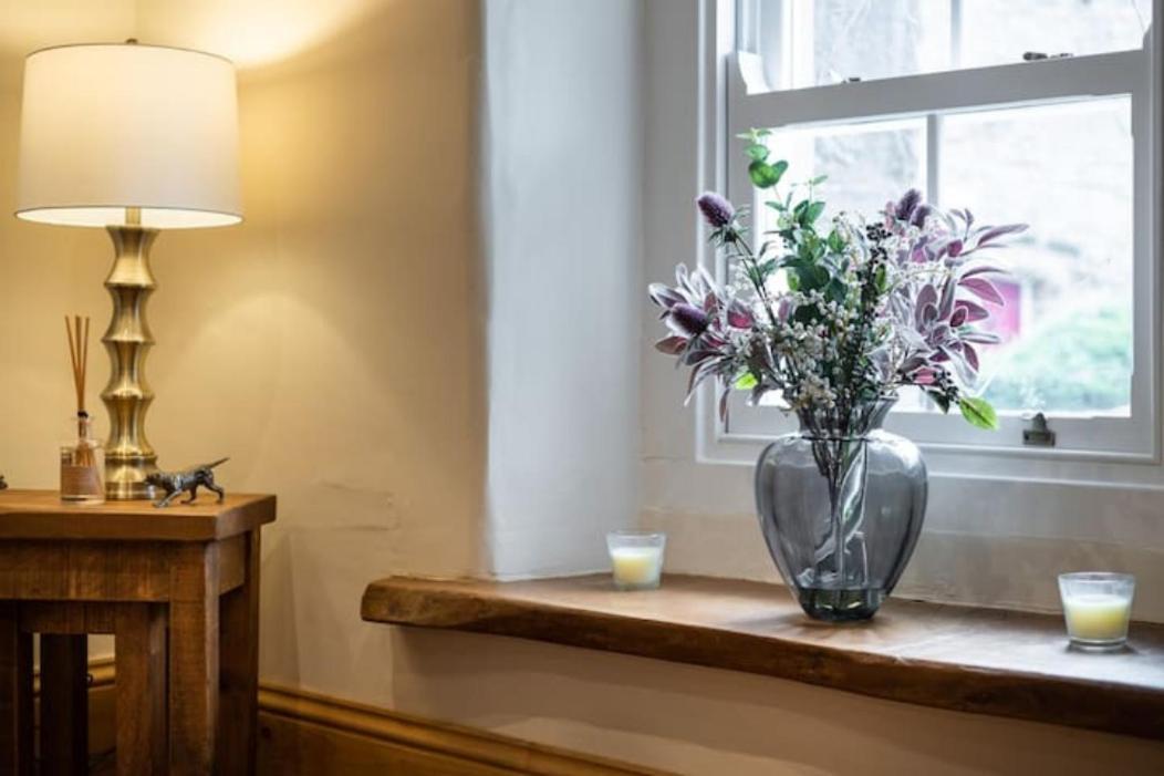5 Star Cottage On The Green With Log Burner - Dog Friendly Austwick Exteriör bild