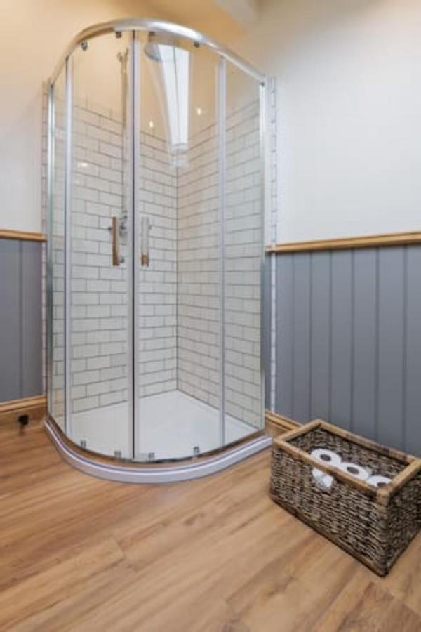 5 Star Cottage On The Green With Log Burner - Dog Friendly Austwick Exteriör bild