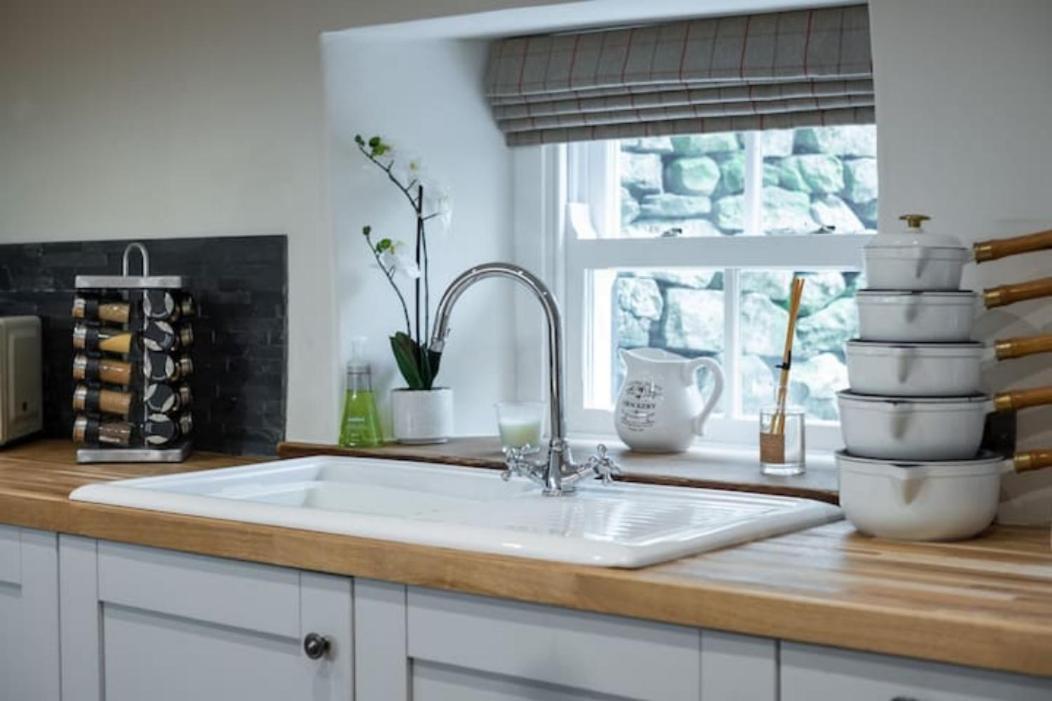 5 Star Cottage On The Green With Log Burner - Dog Friendly Austwick Exteriör bild