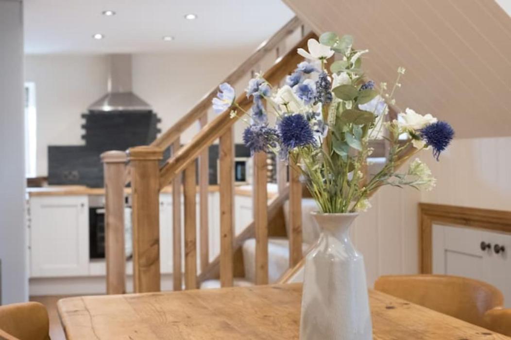 5 Star Cottage On The Green With Log Burner - Dog Friendly Austwick Exteriör bild