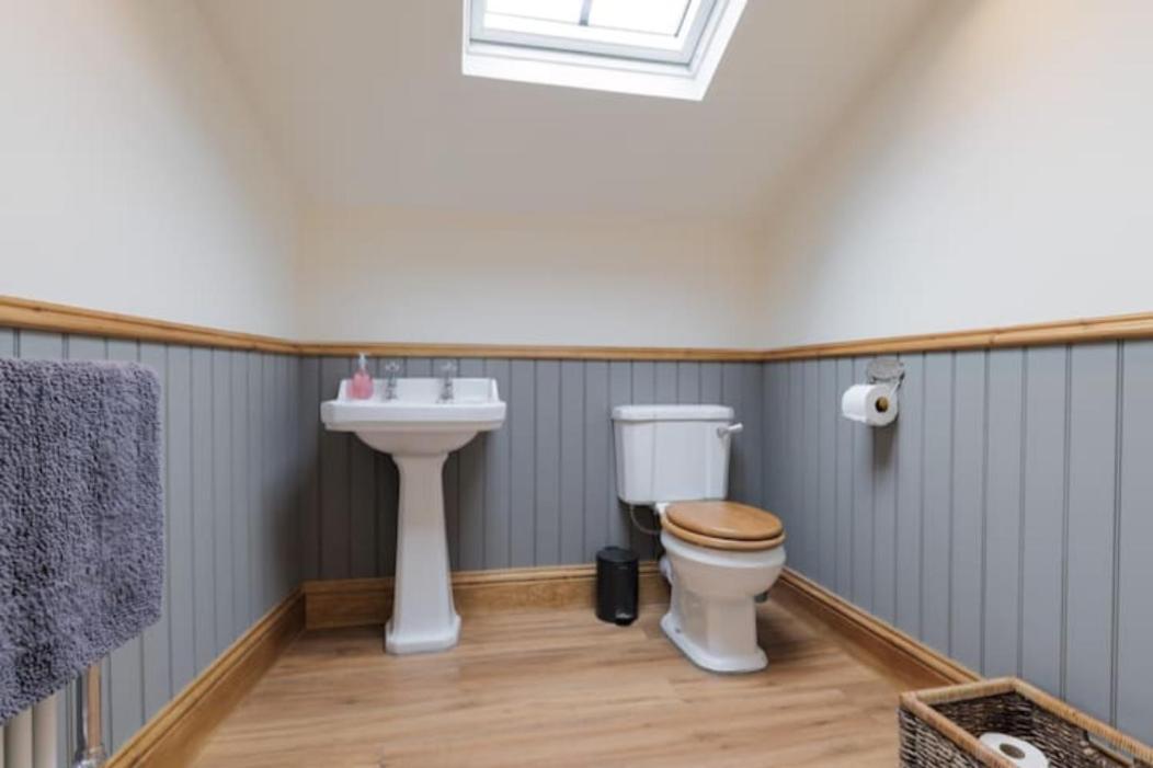 5 Star Cottage On The Green With Log Burner - Dog Friendly Austwick Exteriör bild