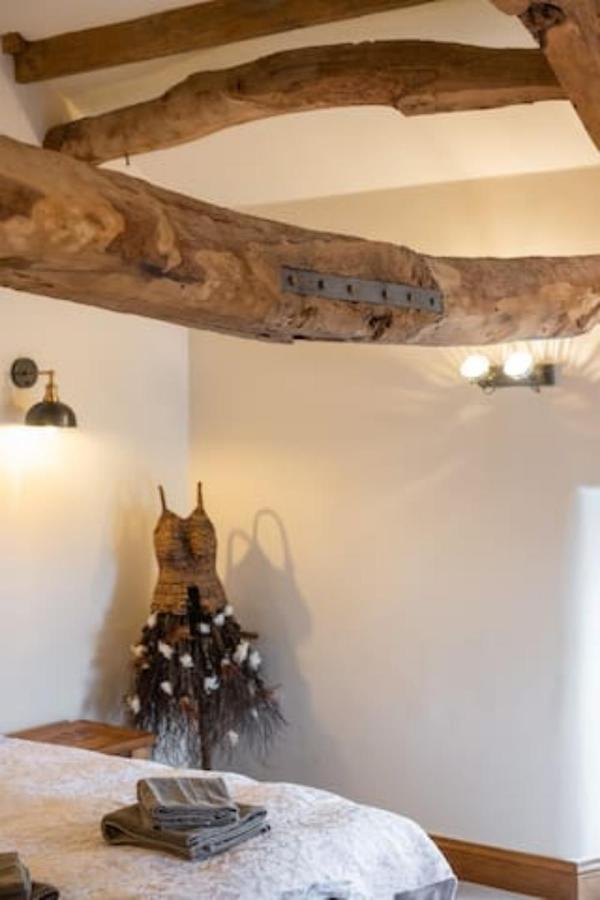 5 Star Cottage On The Green With Log Burner - Dog Friendly Austwick Exteriör bild