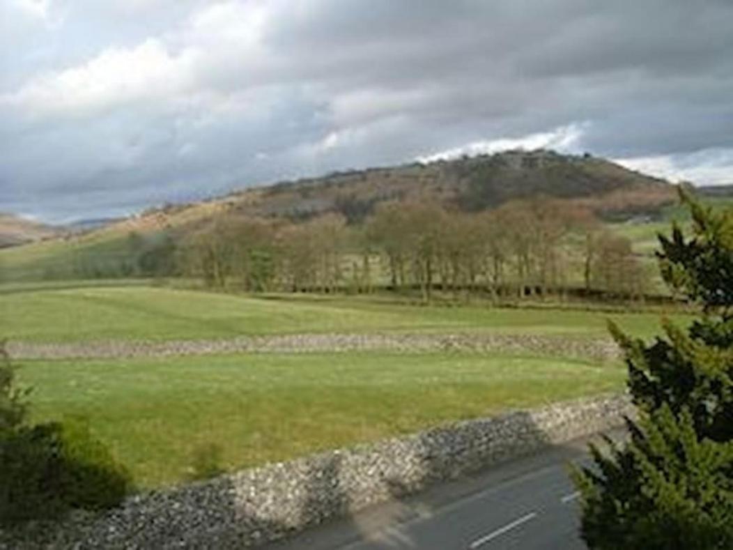5 Star Cottage On The Green With Log Burner - Dog Friendly Austwick Exteriör bild